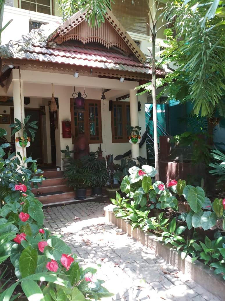 Heavenly Homestay Kochi Eksteriør bilde